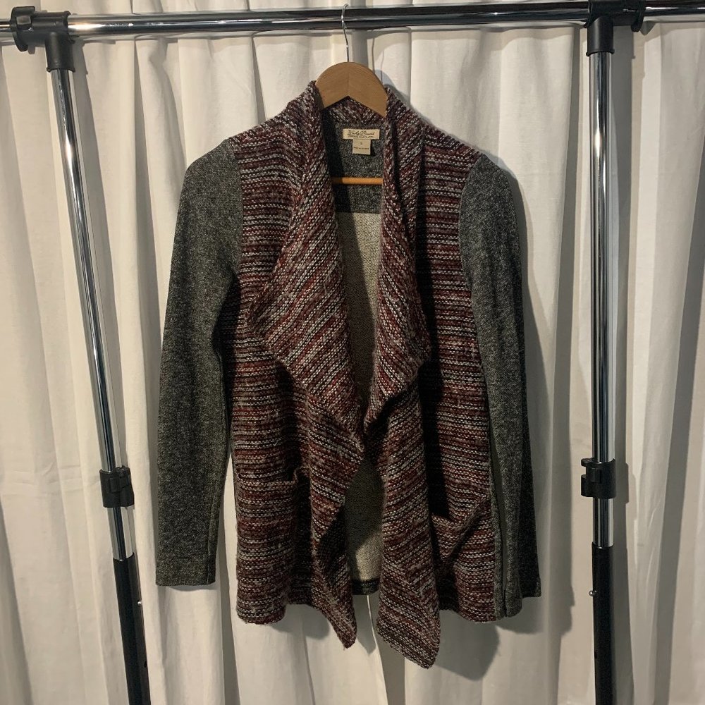 Lucky Brand Comfy Sweater Gray/red/white twill